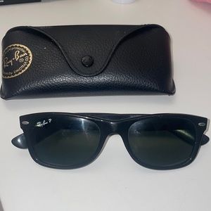 Ray-Ban New Wayfarer Classic Polarized GUC